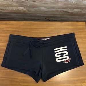 Hollister Shorts size small , Cotton polyester blend stretch w/drawstring